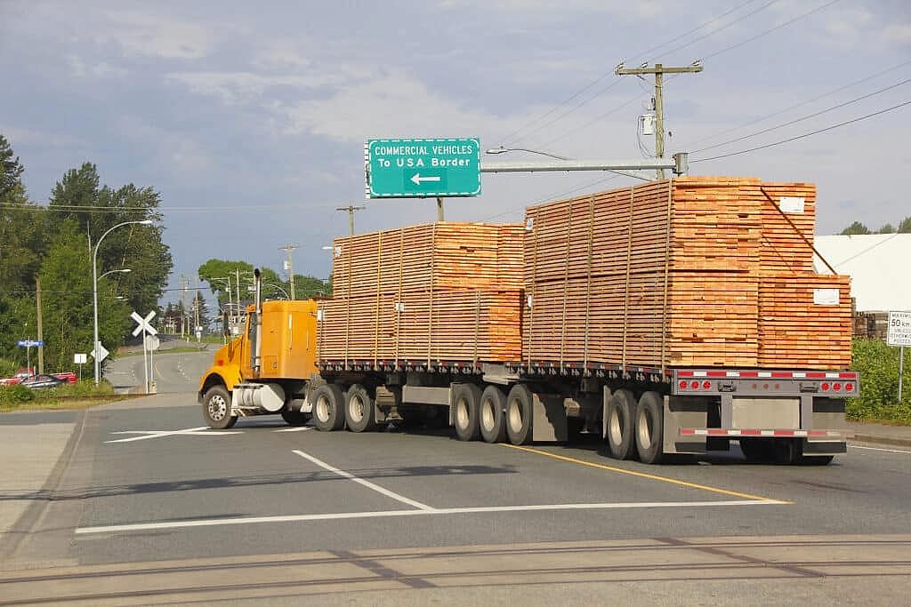 cross border flatbed freight company